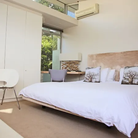 Lion's View Villa & Apartment