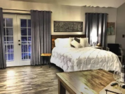 Papillon Cellars - the Loft Hotels in Mariposa