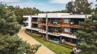 Apartamenty Sun & Snow Enklawa Các khách sạn gần Zegar Słoneczny w Parku im. Książąt Pomorskich