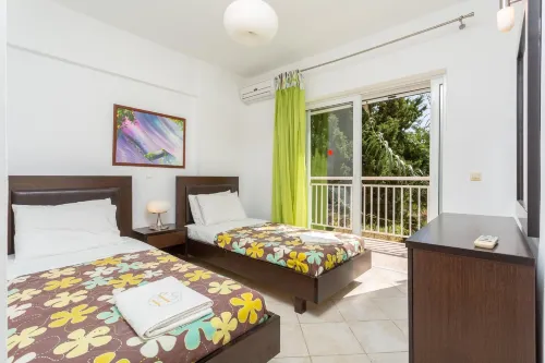 Villa Cherry Large Private Pool Walk to Beach Sea Views A C Wifi Car Not Required - 2180