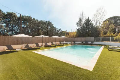 Soko Hotels-Pont du Gard Hotel a Montfrin