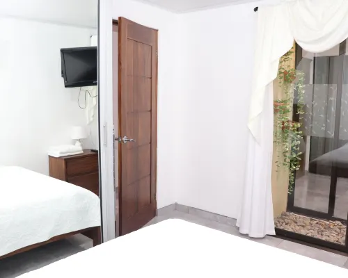 Airport SJO Residence 2 Edward & Familia Hotels in Rio Segundo