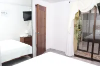 Airport SJO Residence 2 Edward & Familia