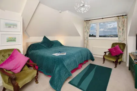 Halekulani Devon Отели в г. Кингстентон