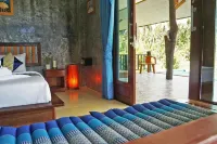 Wonderland Healing Center - Rooftop Pools