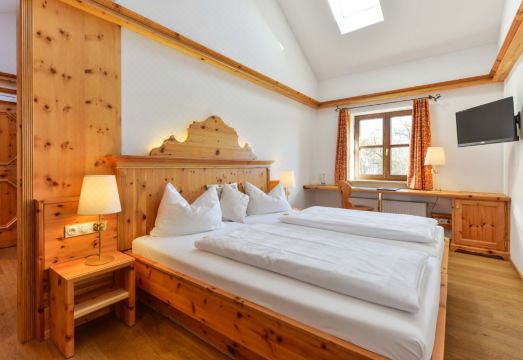 전통 호텔 외관