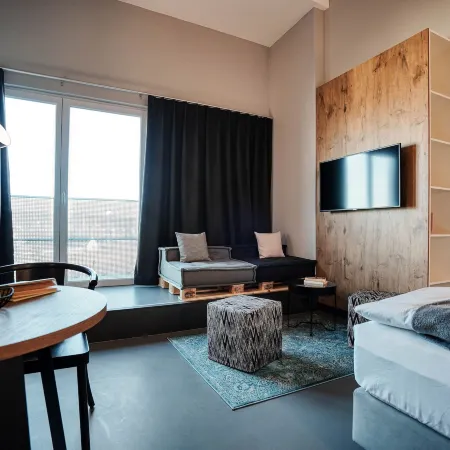 Cloud No7 Lofts