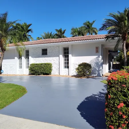 Miabella of Hollywood 3 Bedroom Home by RedAwning