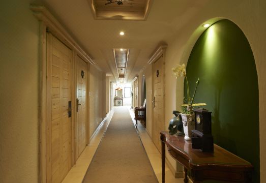 Incheon Airport Oceanside Hotel Over view