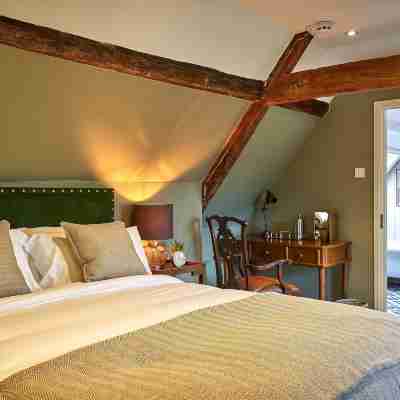 The Horse & Groom Inn Rooms