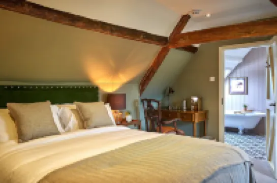 The Horse & Groom Inn Hotels in Malmesbury