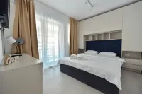 Wave 3 Promenada Apartments Hotels in Mamaia-Sat