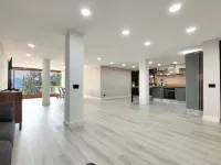 Joivy Villa Sofia Wonderful 2-Bed Flat with Lake Views