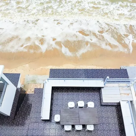GAO Lighthouse Phala Beachfront