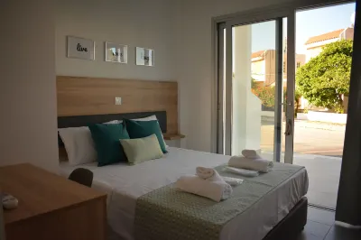 Green Bay Suites Hotels in der Nähe von Magic Dancing Waters Live Show