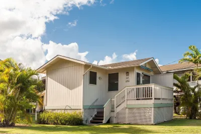Malu Kauai, a Beautiful Kauai Cottage 1 Mile from Kalapaki Beach Home Hotels near Kilohana Fan & Lighting Supply