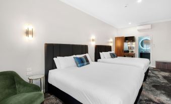 St Hugh Hotel Wagga Wagga