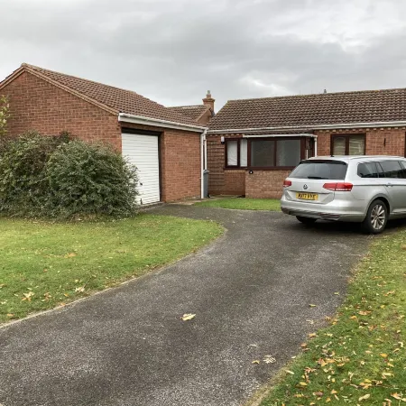 Spacious Detached Bungalow with Ample Parking