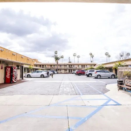 Anaheim Discovery Inn and Suites