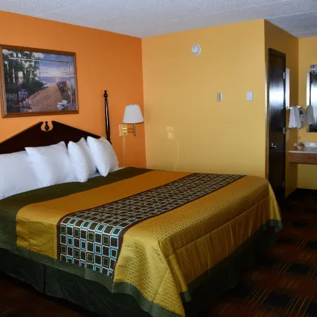 Regency Inn & Suites Faribault