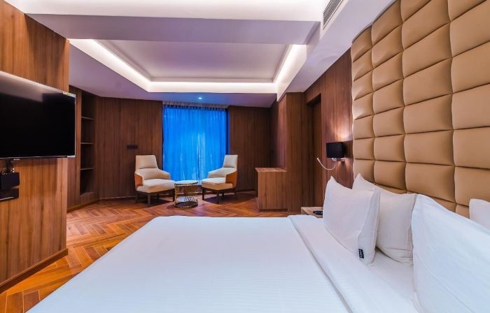 Grand Dhillon Hotel
