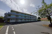 캄파닐 캉 에스트 - 몽데빌  호텔