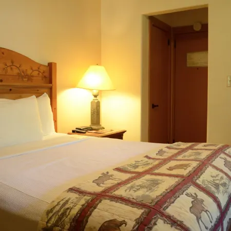 Overlook Lodge and Stone Cottages at Bear Mountain