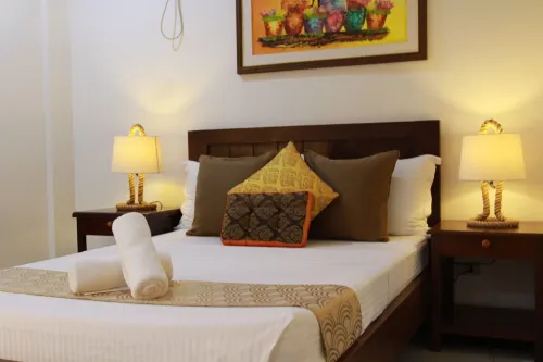 Ronamar Apartelle - Bed and Breakfasts