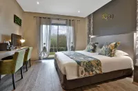 Hotel le Mas de Castel - Piscine Chauffee Hotels in Vitrac
