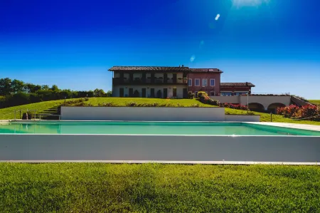 Prime Alture Wine Resort Отели в г. Кодевилла