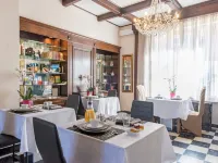 Villa Louvre Lens Hotels near Blue Spa Lievin