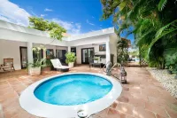 Los Lagos 19 - Sleeps 10 - Butler - Pool Hot Tub - Villas