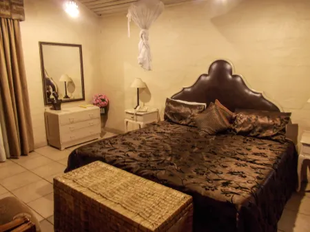 Ndeke Hotel Отели в г. Лусака