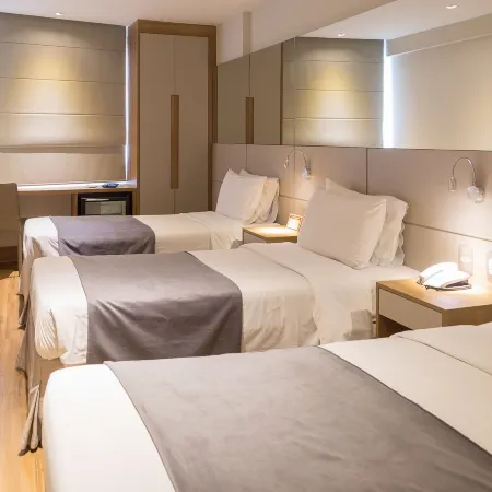 Hotel Atlântico Travel Copacabana Отели рядом с достопримечательностью «Пляж Арпоадор»