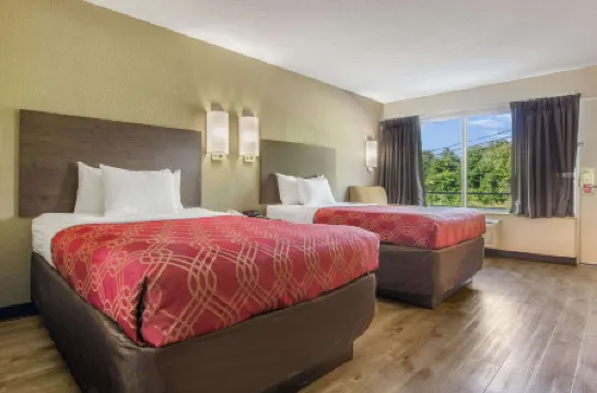 諾克斯堡伊克諾酒店