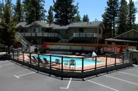 Fireside Lodge - Pools