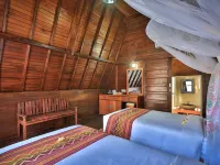 Mahaloka Valley Nusa Penida Hotels near Turtle Beach