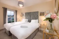 Caboose Hotels in Broad Chalke