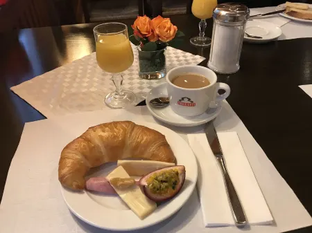 Hotel Kull Von Schmidsfelden Отели в г. Бад-Херренальб