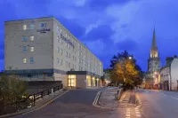DoubleTree by Hilton Bath Hotel dekat St. Mary the Virgin