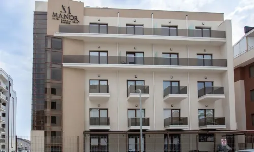Hotel Manor
