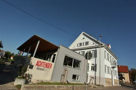 Achtender Отели в г. Метцинген