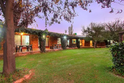 Airport Bird & Game Lodge