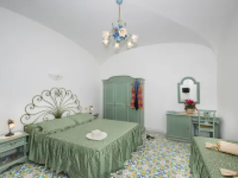 Hotel Alfonso A Mare Hotels in Furore