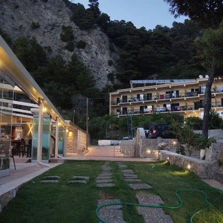 Glyfada Beach Hotel
