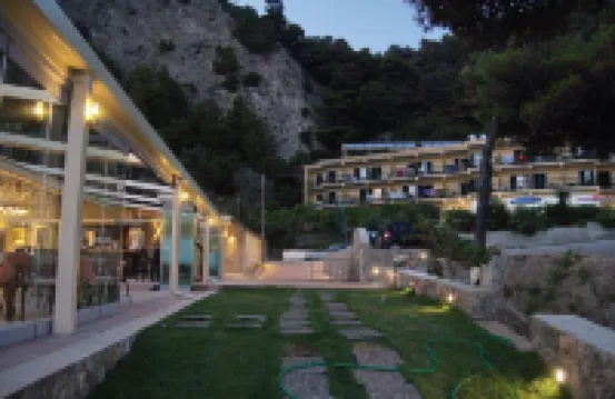 Glyfada Beach Hotel