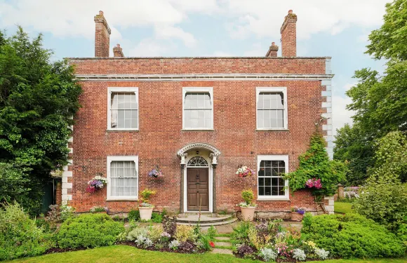 索爾茲伯裏米爾福德大廳