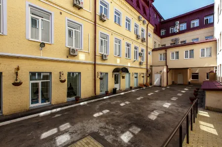 Bristol-Zhiguli Hotel