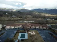 Mountain Valley Inn Hotels in Dillard