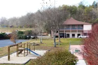 Mountain Valley Inn Hotels in Clayton